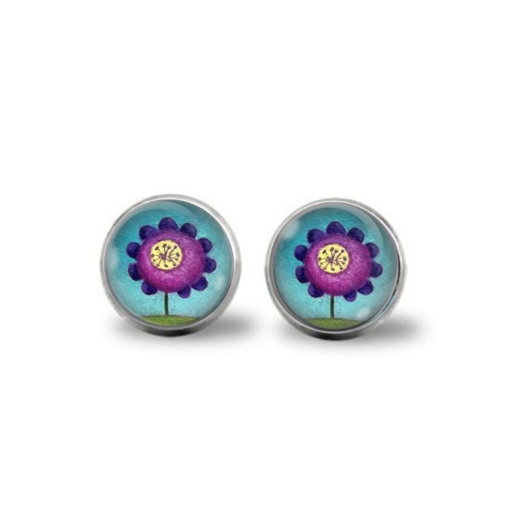 Purple Flower post earrings | flower earrings by Amélie Gagné Studio