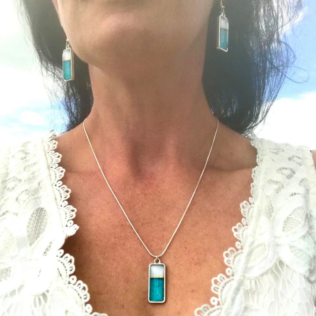 Sea Breeze Small Necklace