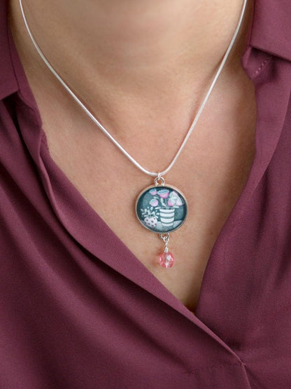 Pink bead pendant Amélie Gagné