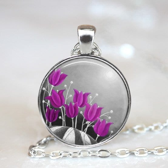 Purple and grey necklace Amélie Gagné Studio